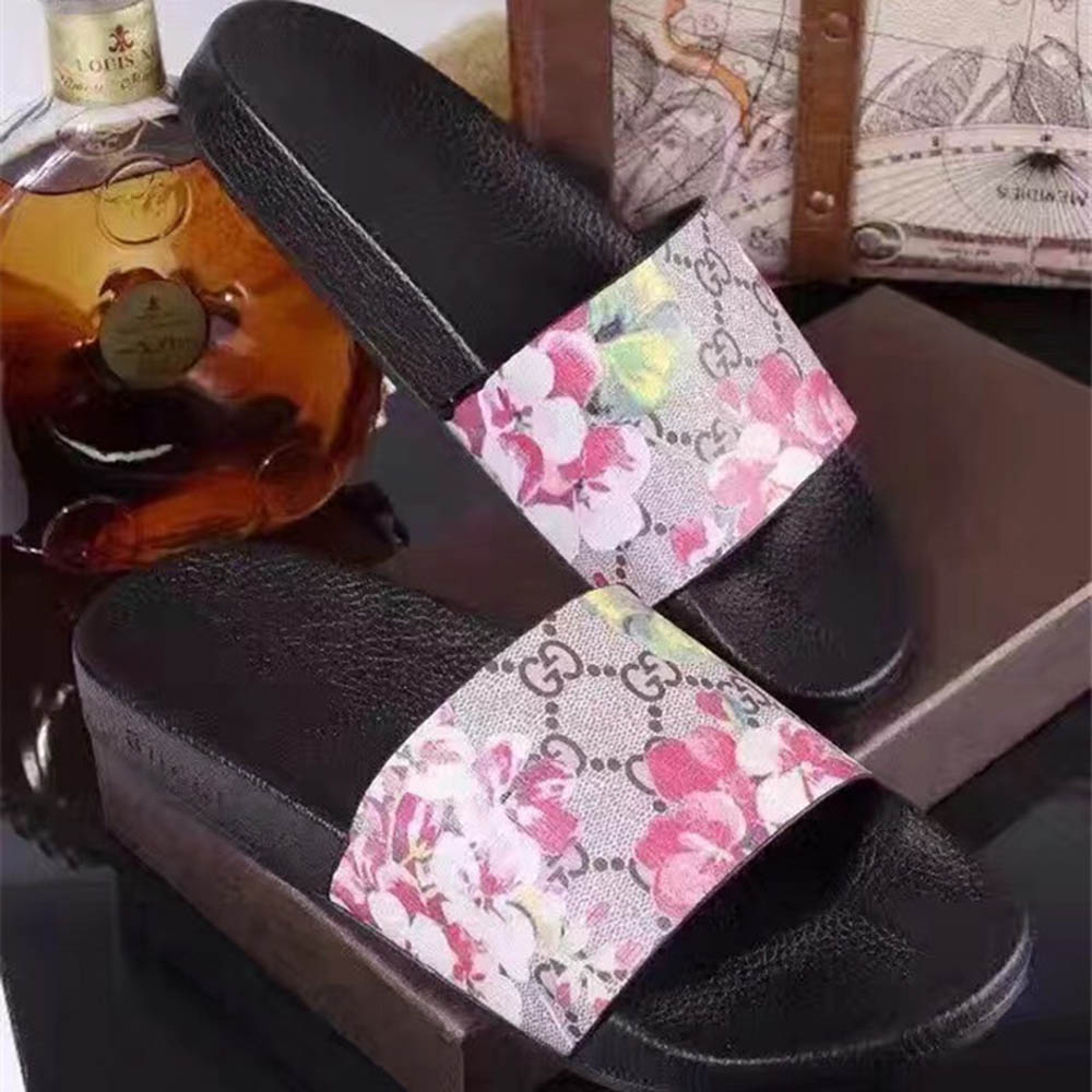 Gucci Bird And Flower Flip Flops - EUR FASHION