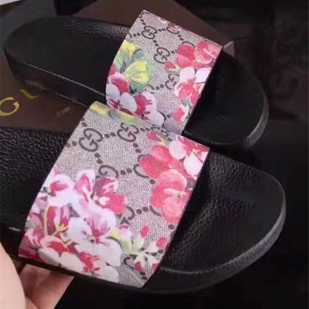 Gucci Bird And Flower Flip Flops - EUR FASHION