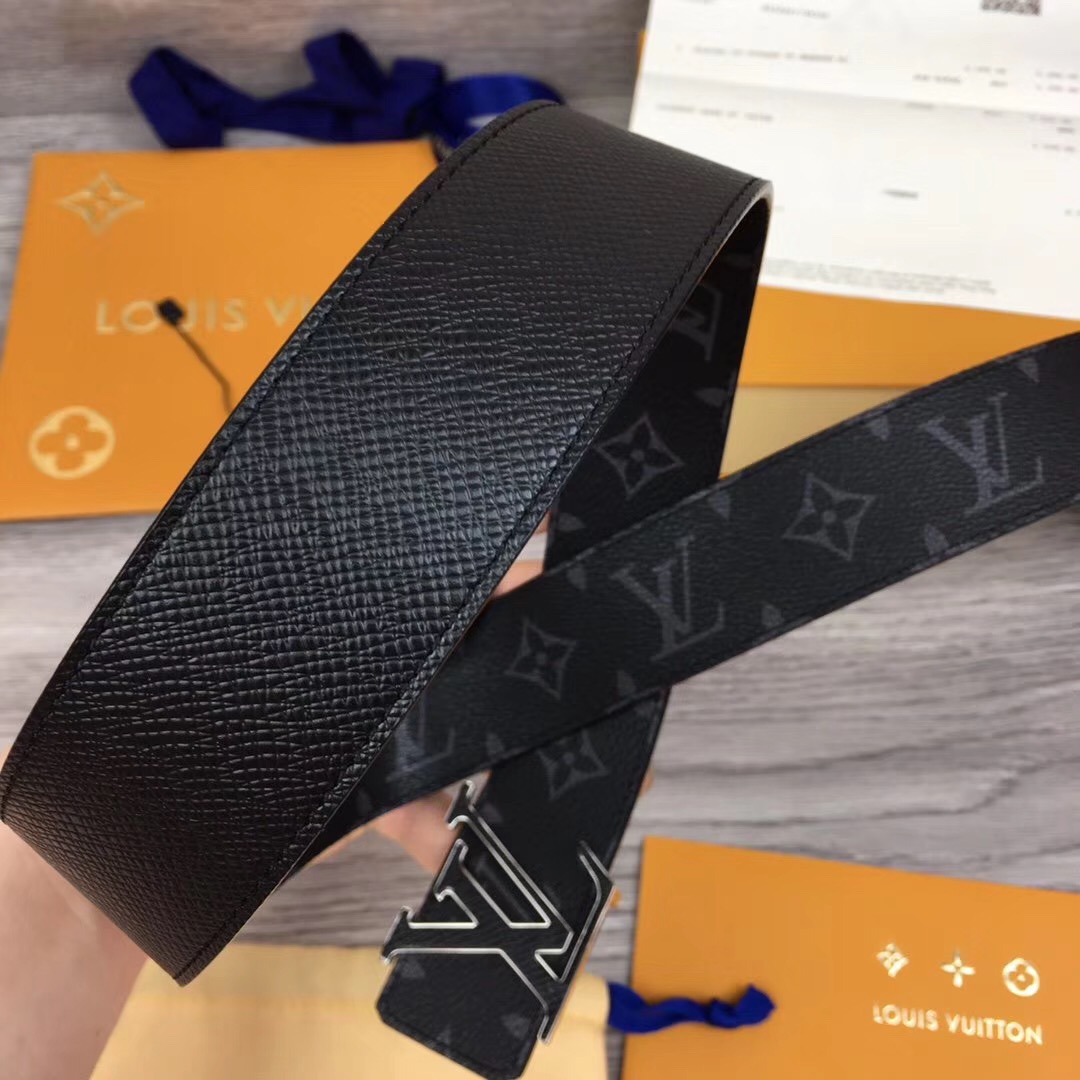 Louis Vuitton Initiales Reversible Belt In Black - EUR FASHION