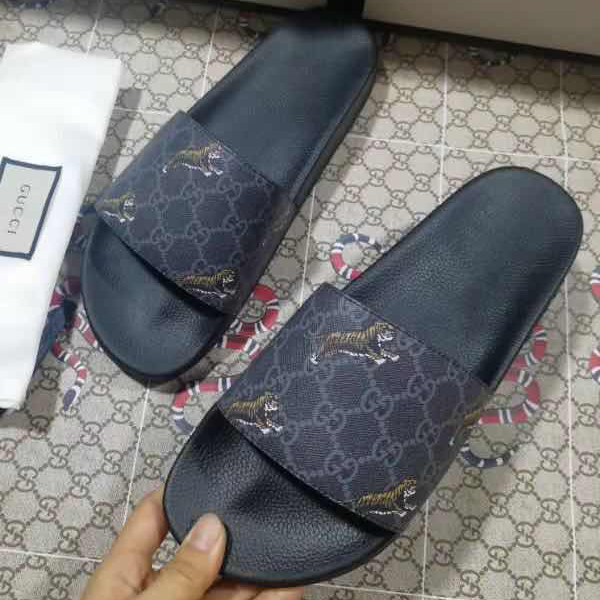 Gucci GG Supreme Tigers Slide Sandal - EUR FASHION