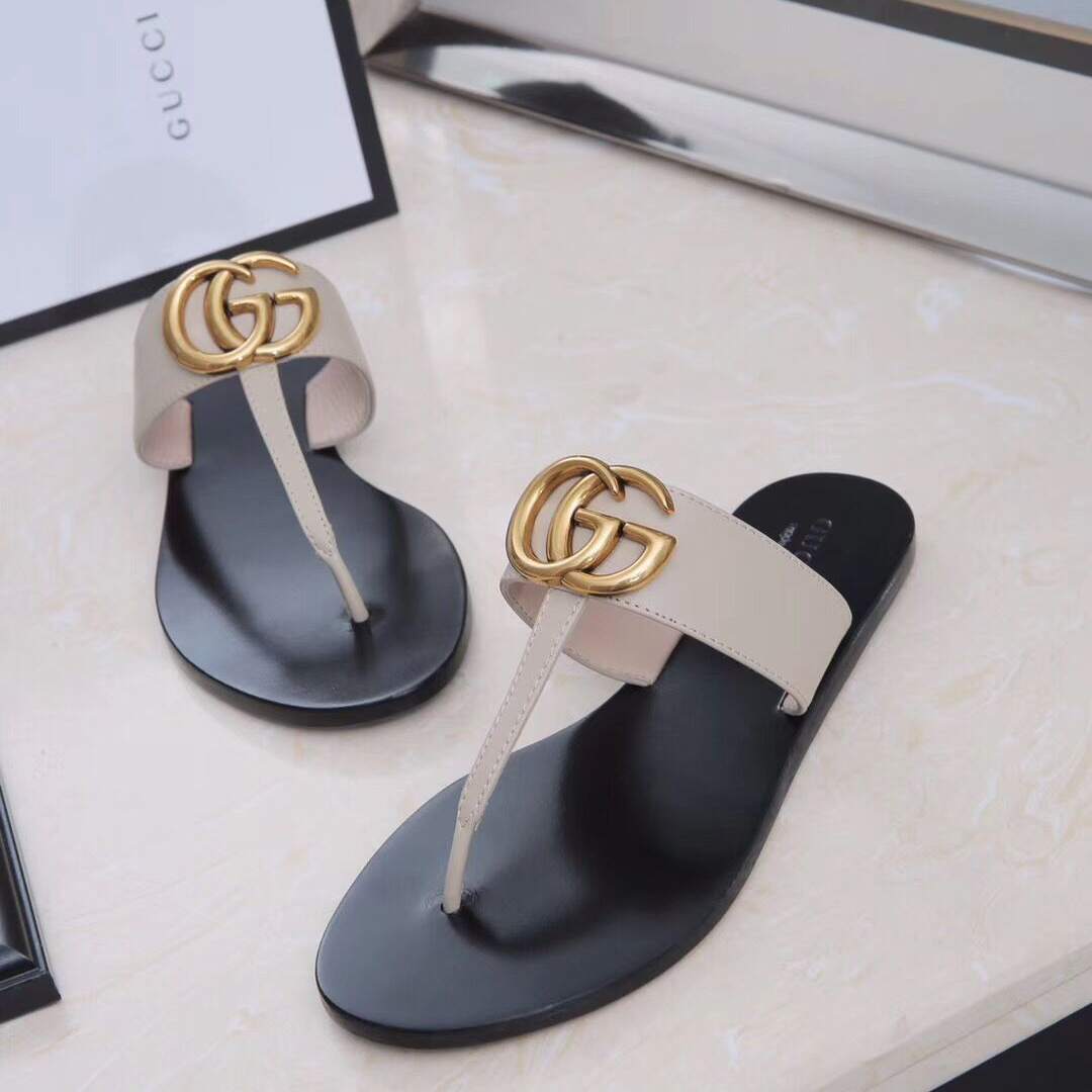Gucci Leather Thong Sandal With Double G - EUR FASHION