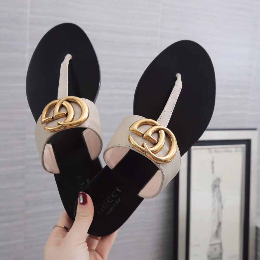 Gucci Leather Thong Sandal With Double G - EUR FASHION