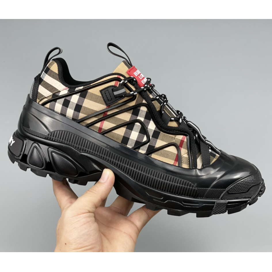 Burberry Vintage Check Cotton Arthur Sneakers - EUR FASHION