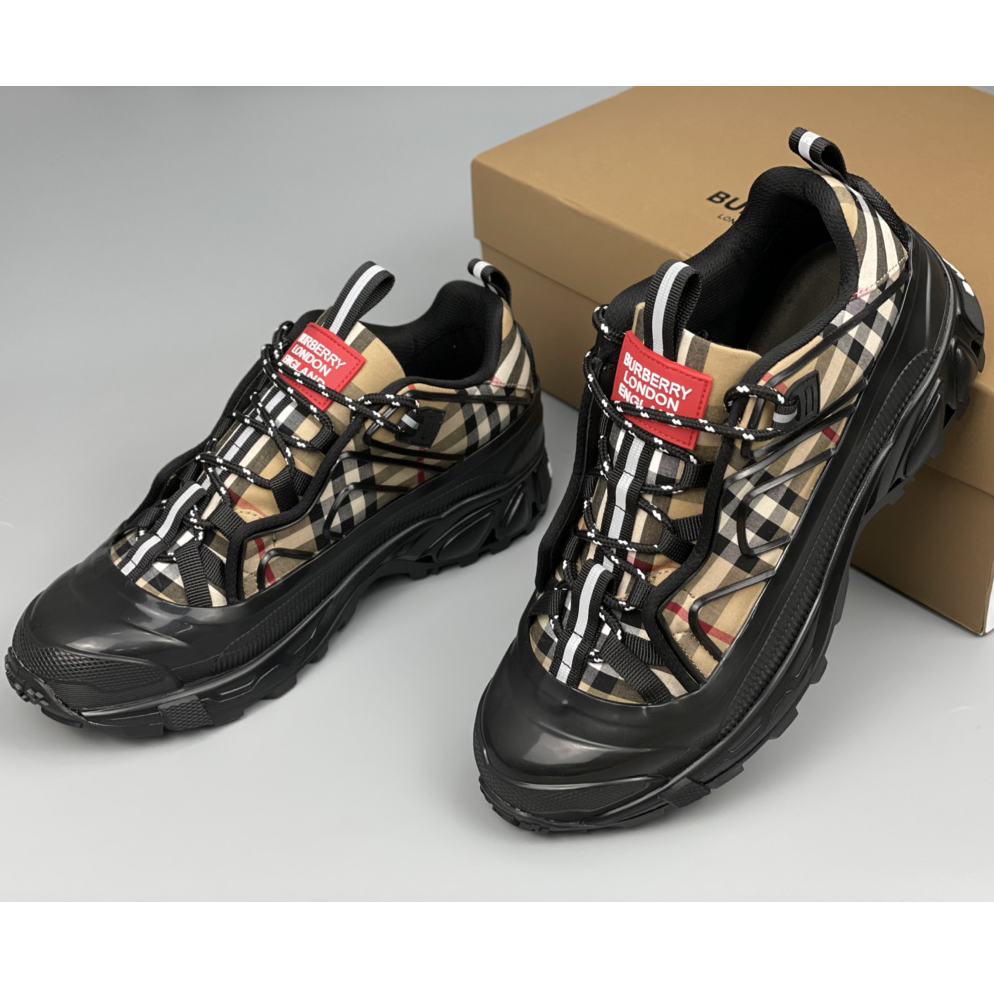 Burberry Vintage Check Cotton Arthur Sneakers - EUR FASHION
