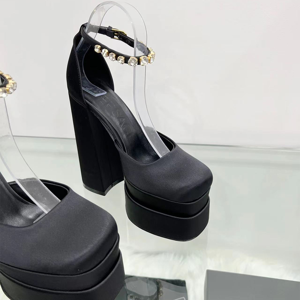Versace Medusa Aevitas Platform Pumps - EUR FASHION