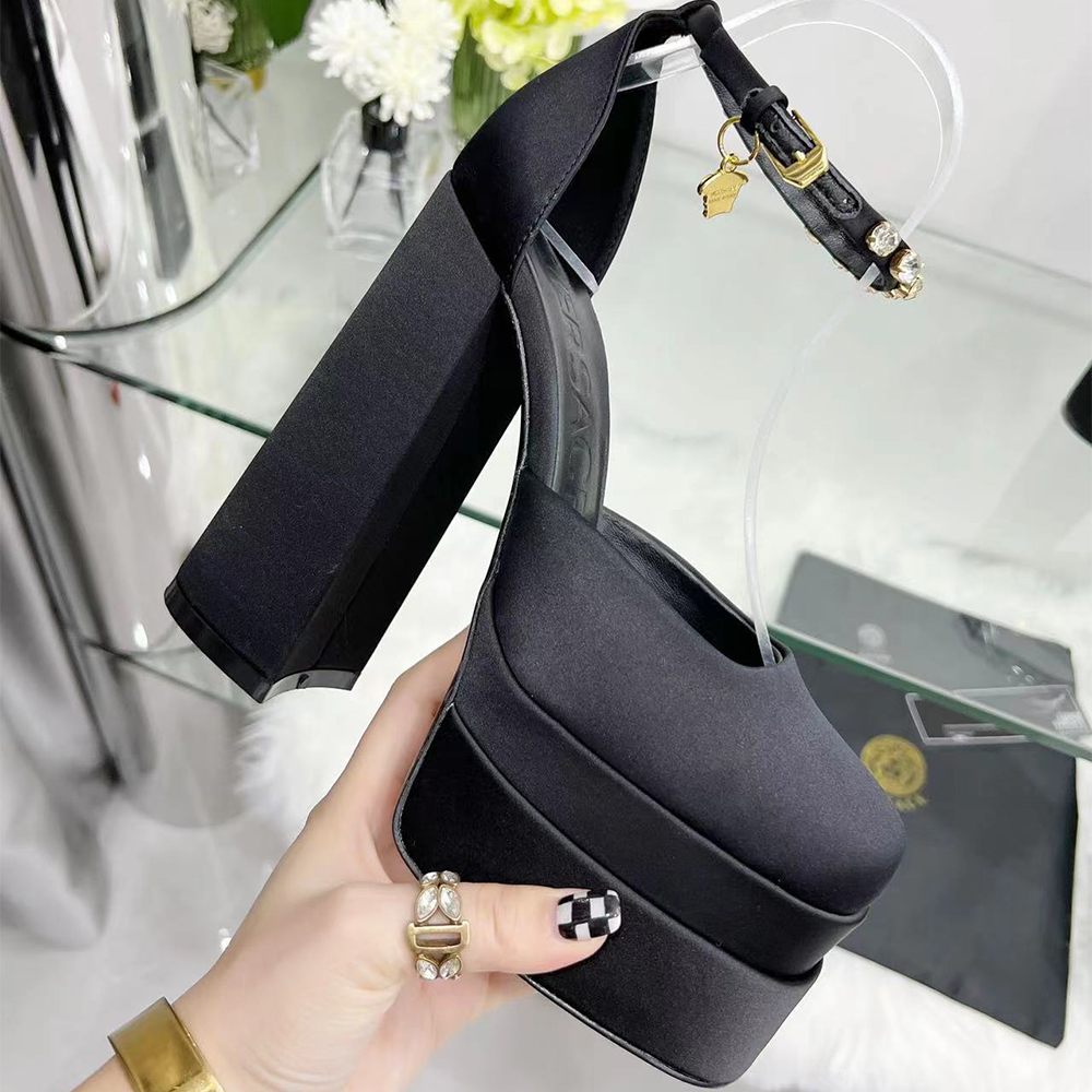 Versace Medusa Aevitas Platform Pumps - EUR FASHION