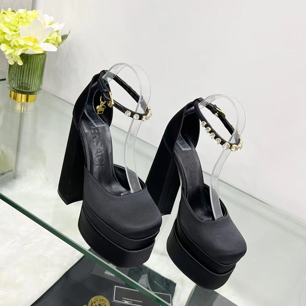 Versace Medusa Aevitas Platform Pumps - EUR FASHION