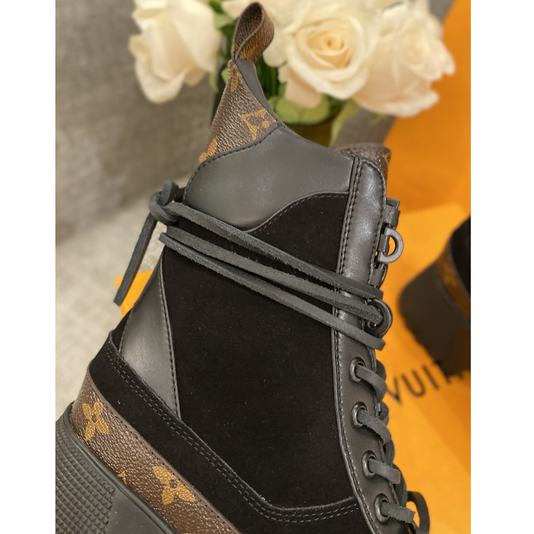 Louis Vuitton Laureate Desert Boot - EUR FASHION