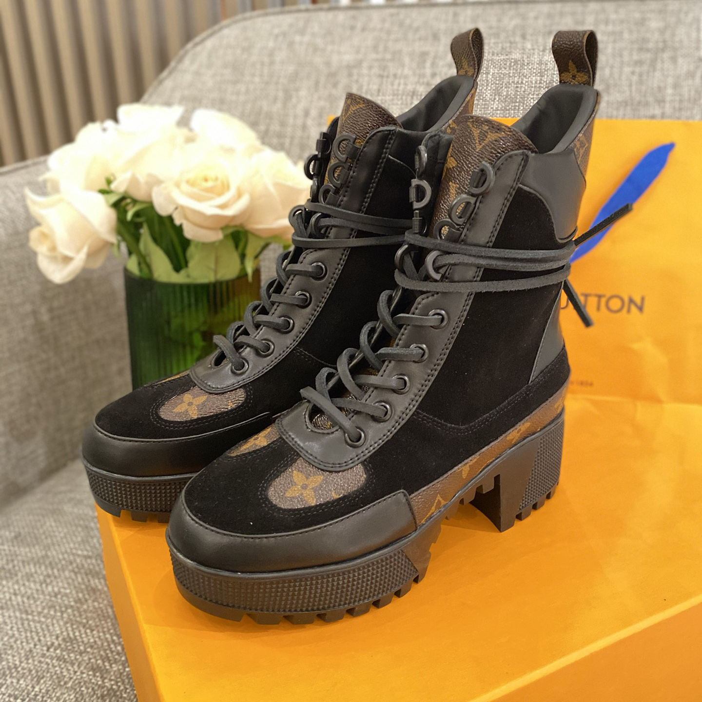 Louis Vuitton Laureate Desert Boot - EUR FASHION