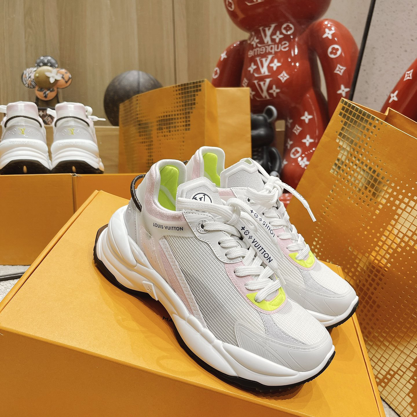 Louis Vuitton Run 55 Sneaker In Grey - EUR FASHION