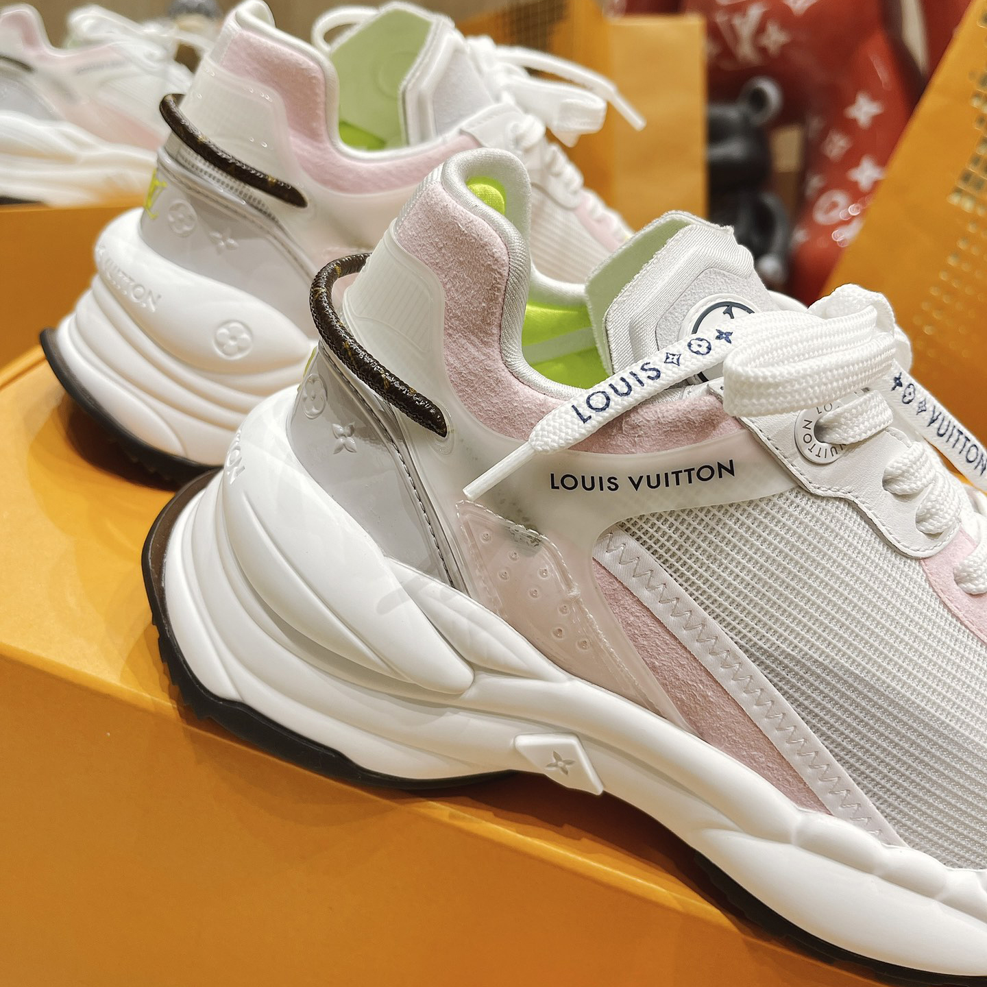 Louis Vuitton Run 55 Sneaker In Grey - EUR FASHION