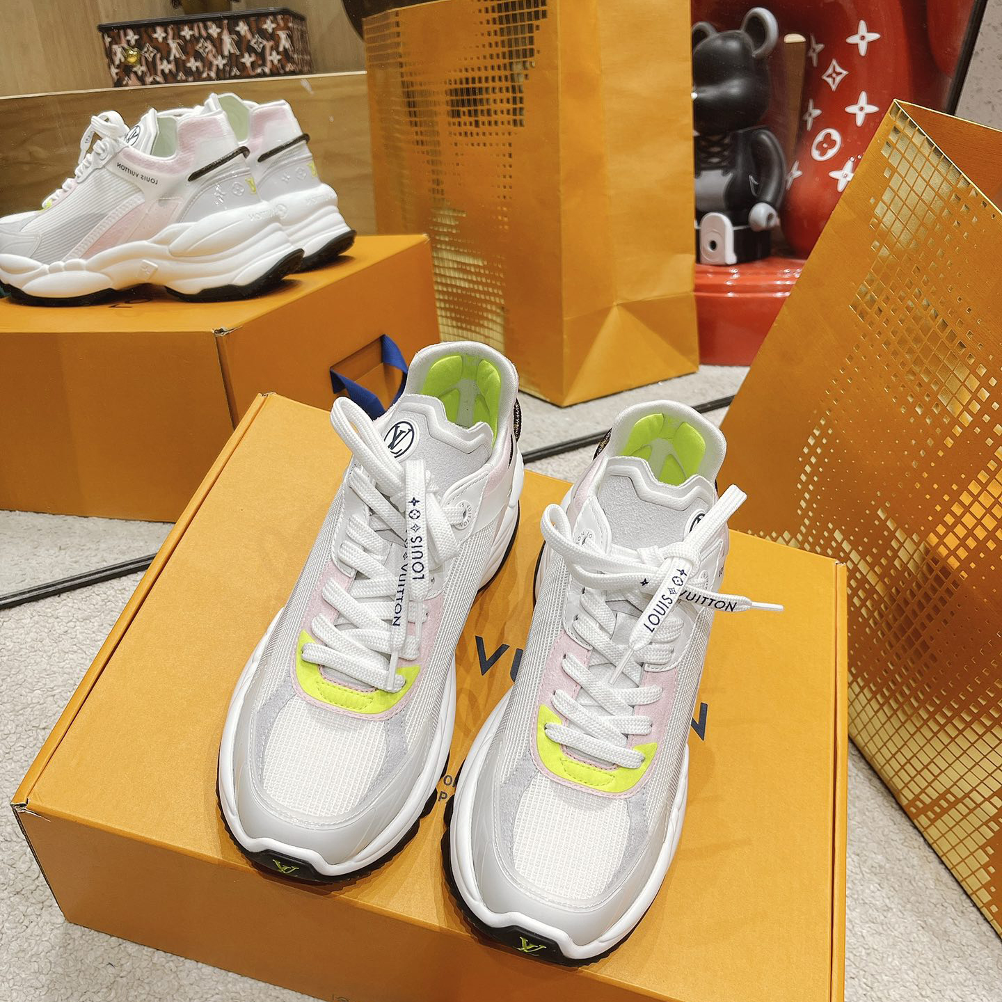 Louis Vuitton Run 55 Sneaker In Grey - EUR FASHION