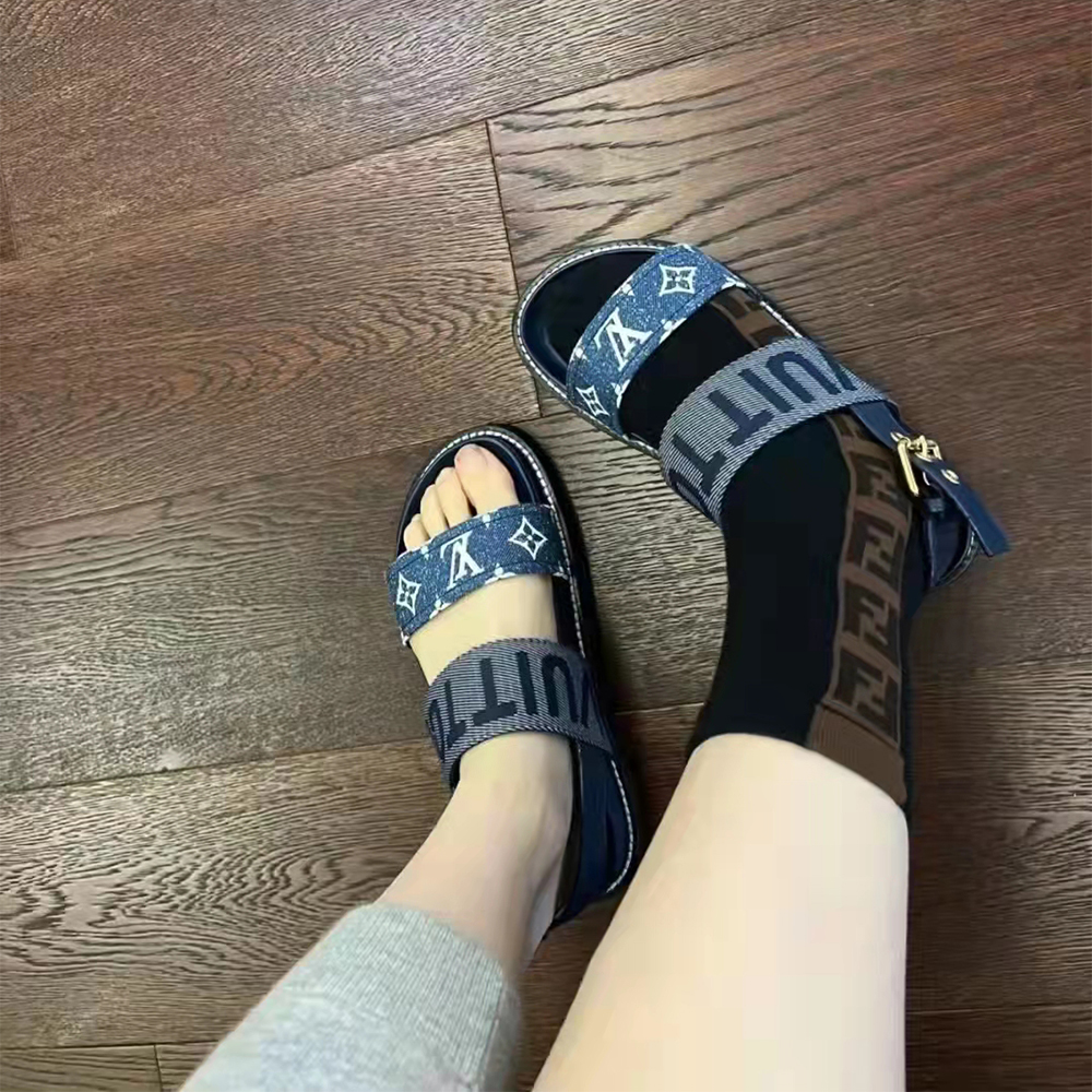 Louis Vuitton Paseo Flat Comfort Sandal - EUR FASHION
