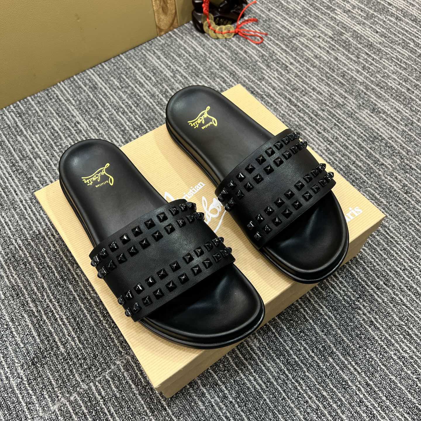 Christian Louboutin  Men Slippers Flats - EUR FASHION