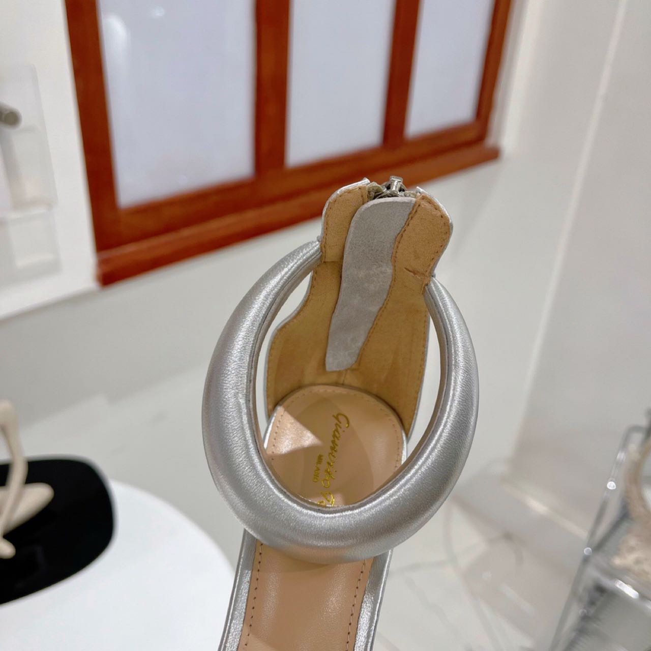 Gianvito Rossi   Bijoux 105 Leather Sandals - EUR FASHION