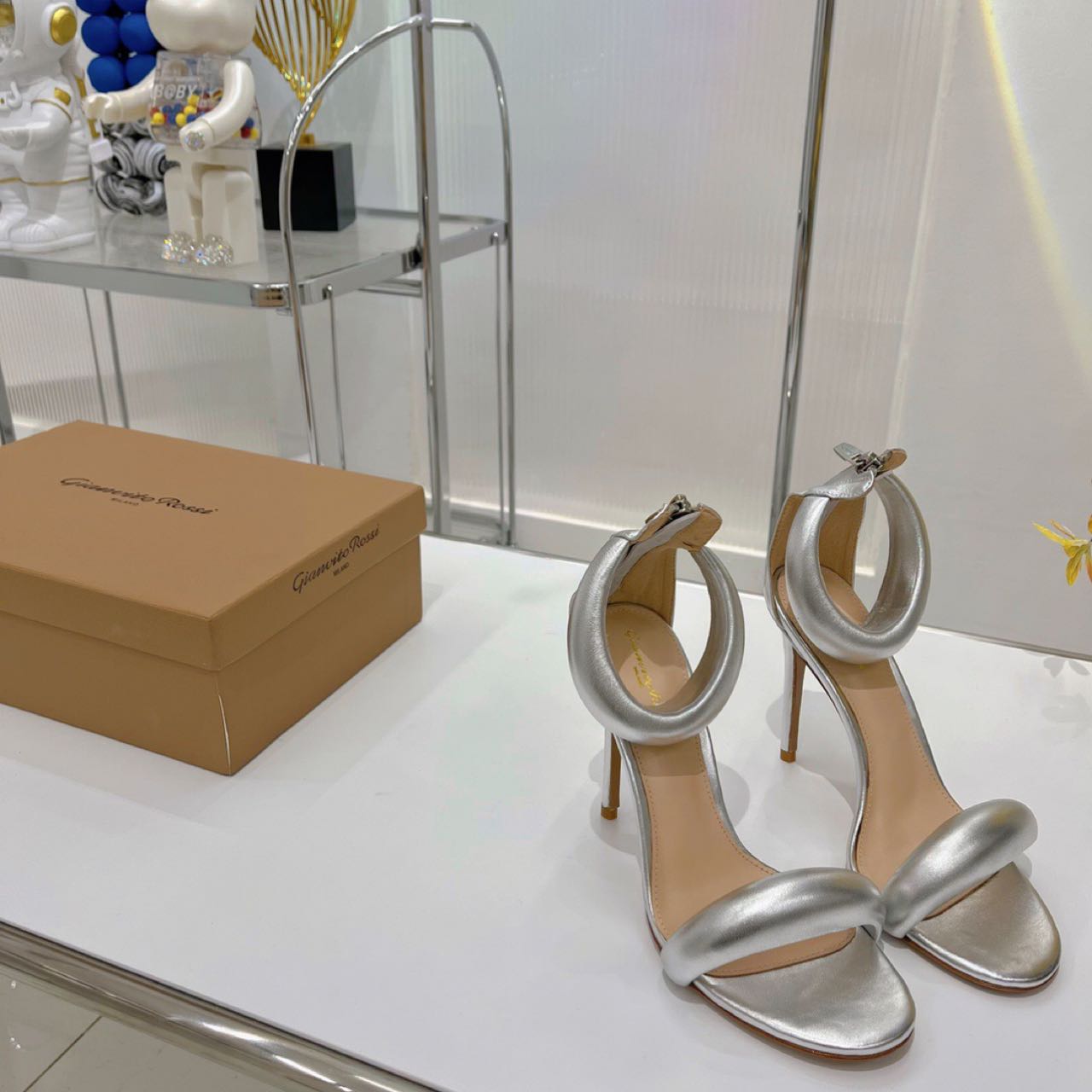 Gianvito Rossi   Bijoux 105 Leather Sandals - EUR FASHION