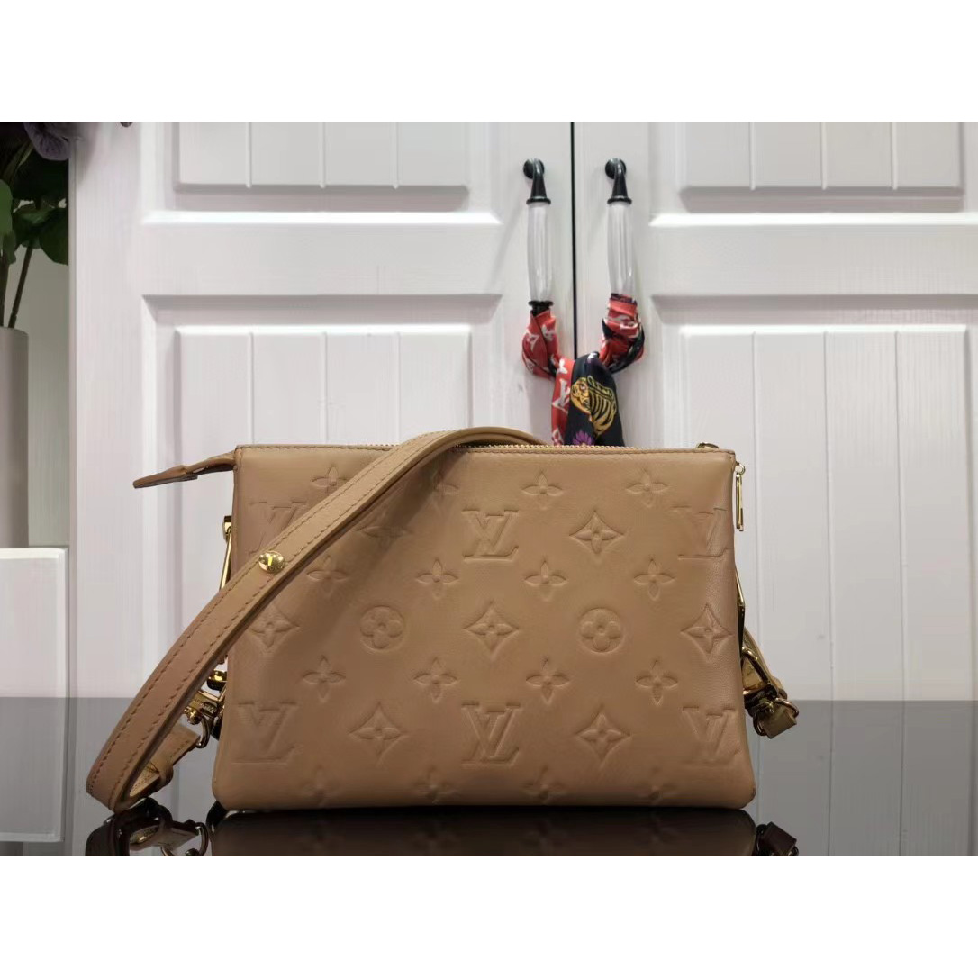 Louis Vuitton  Handbag （20 x 16 x 12cm） - EUR FASHION