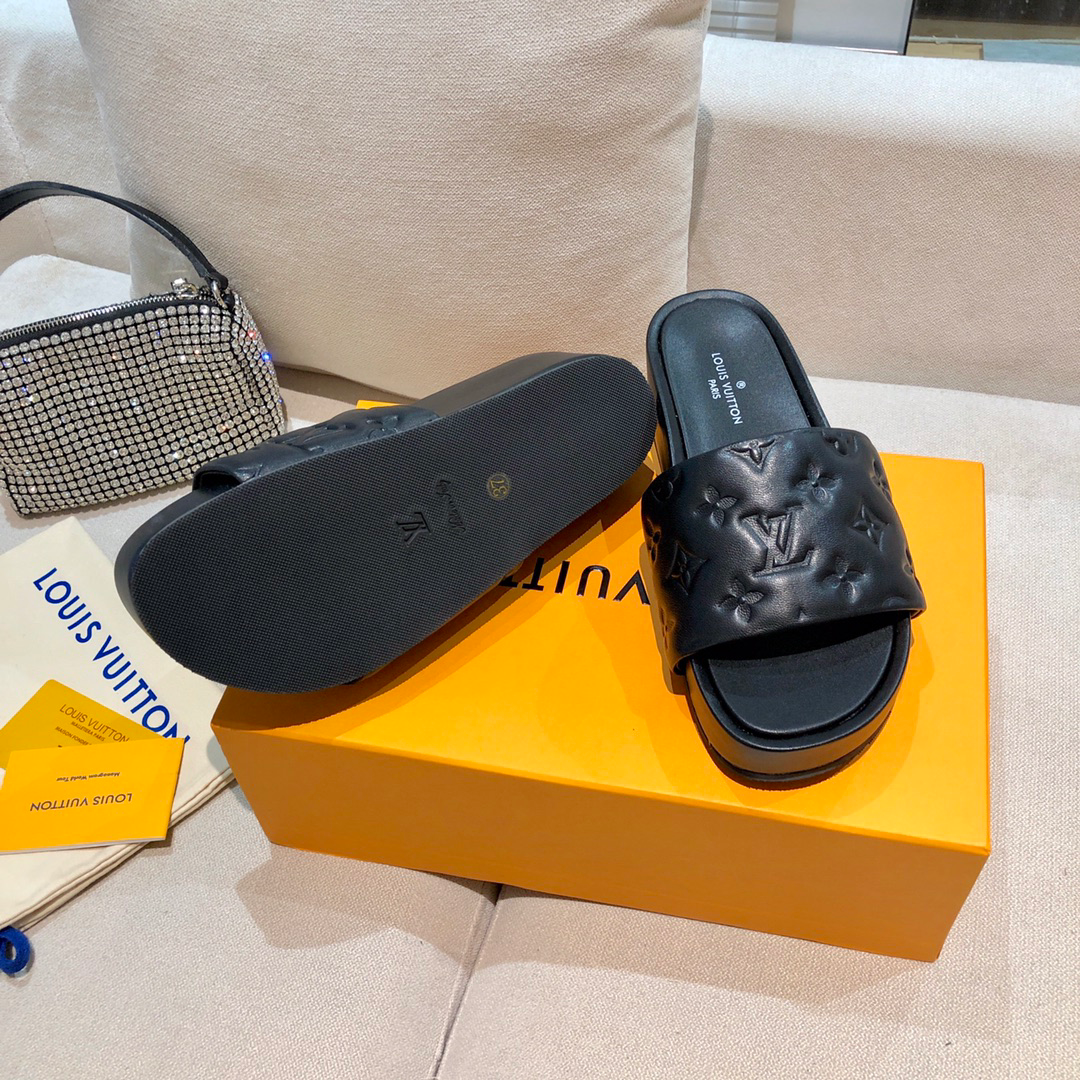Louis Vuitton Slides - EUR FASHION