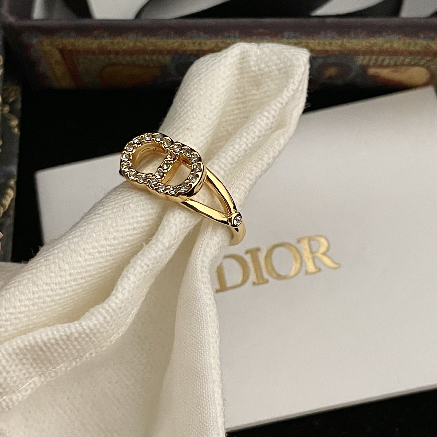 Dior 'CD' Ring - EUR FASHION