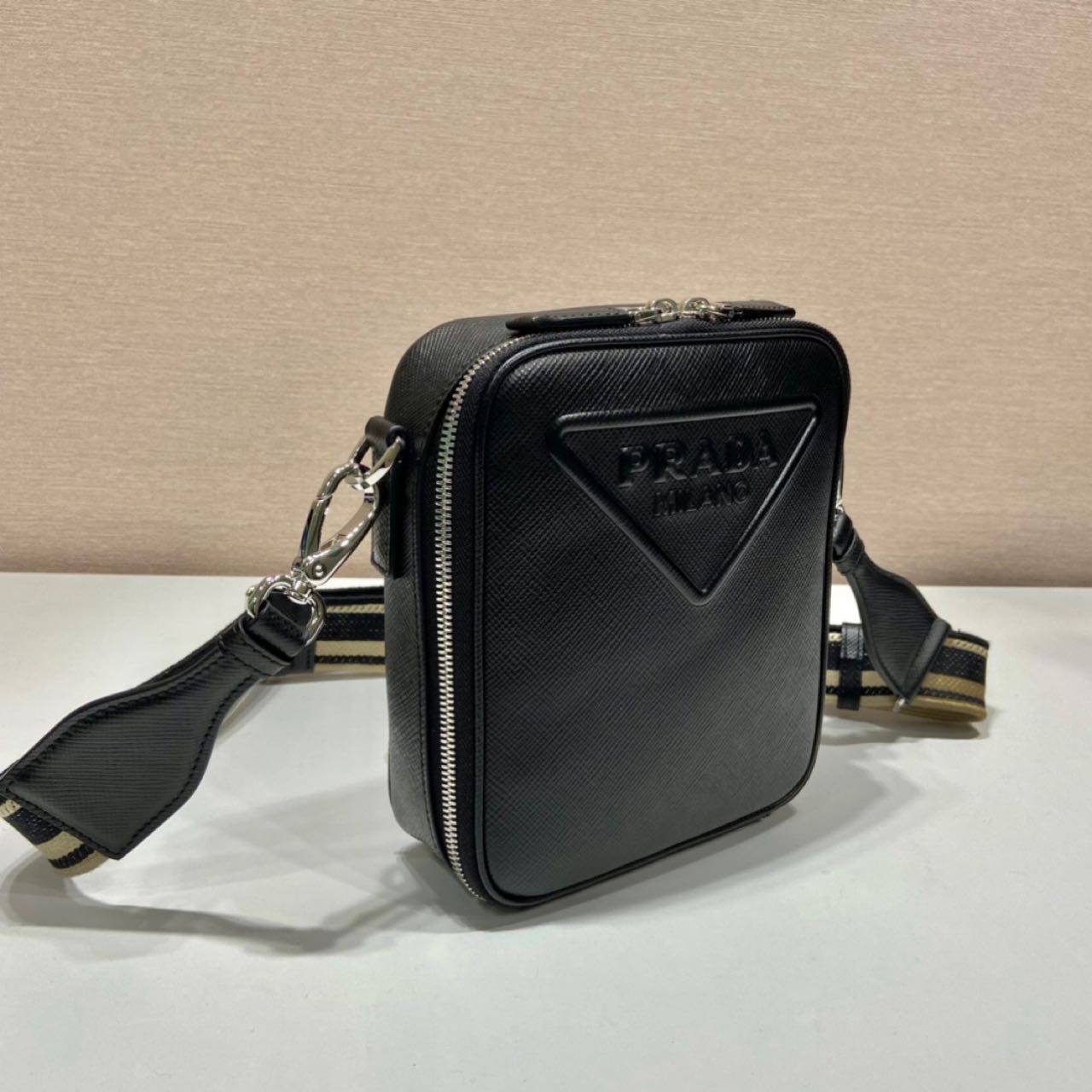 Prada Leather Shoulder Bag（19-16-5.5CM） - EUR FASHION