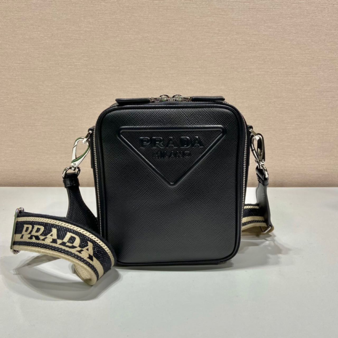 Prada Leather Shoulder Bag（19-16-5.5CM） - EUR FASHION