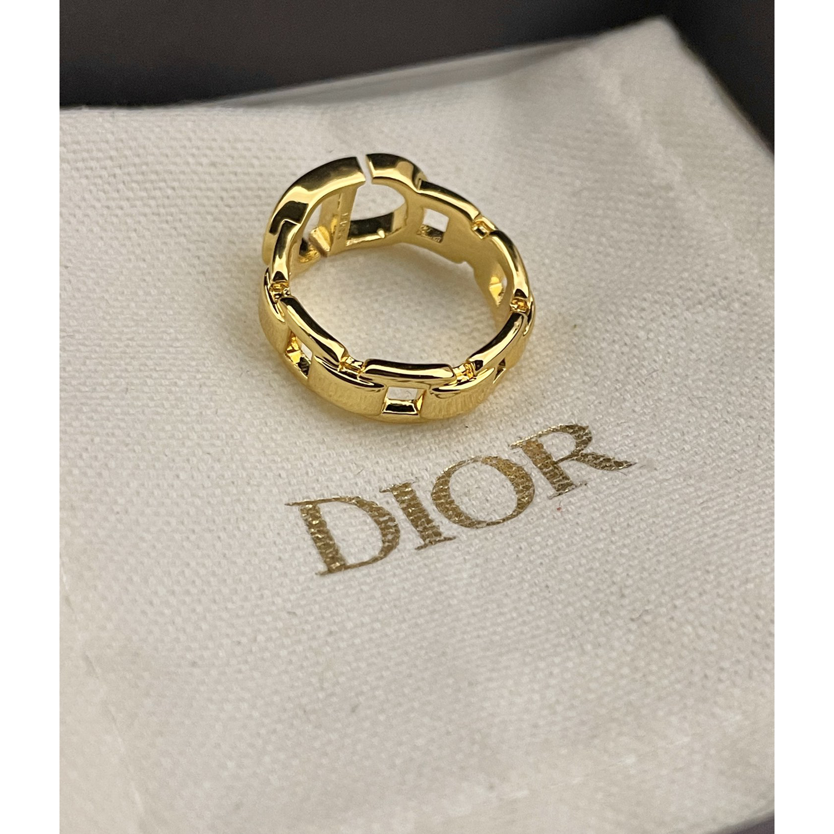 Dior 'CD' Ring - EUR FASHION