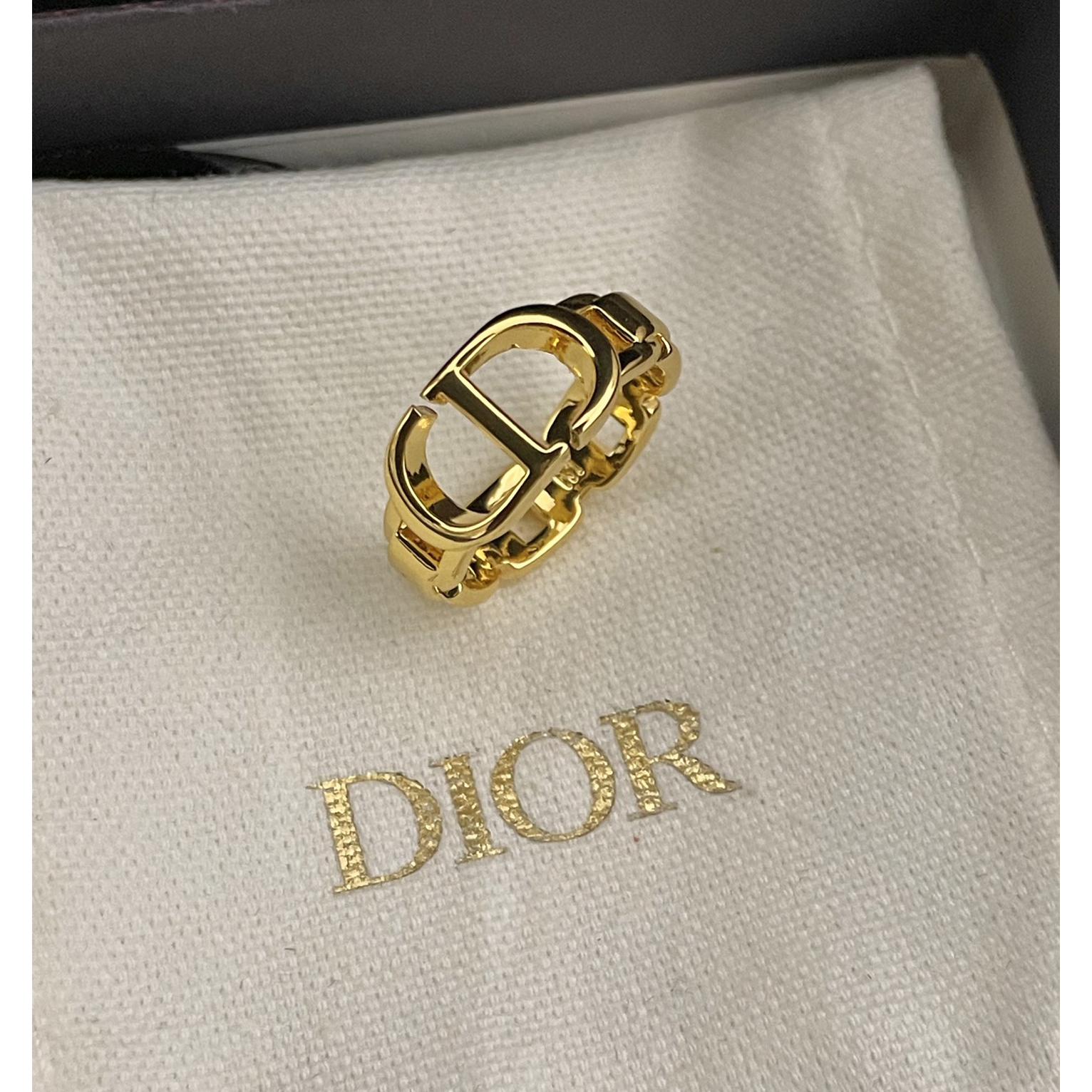 Dior 'CD' Ring - EUR FASHION