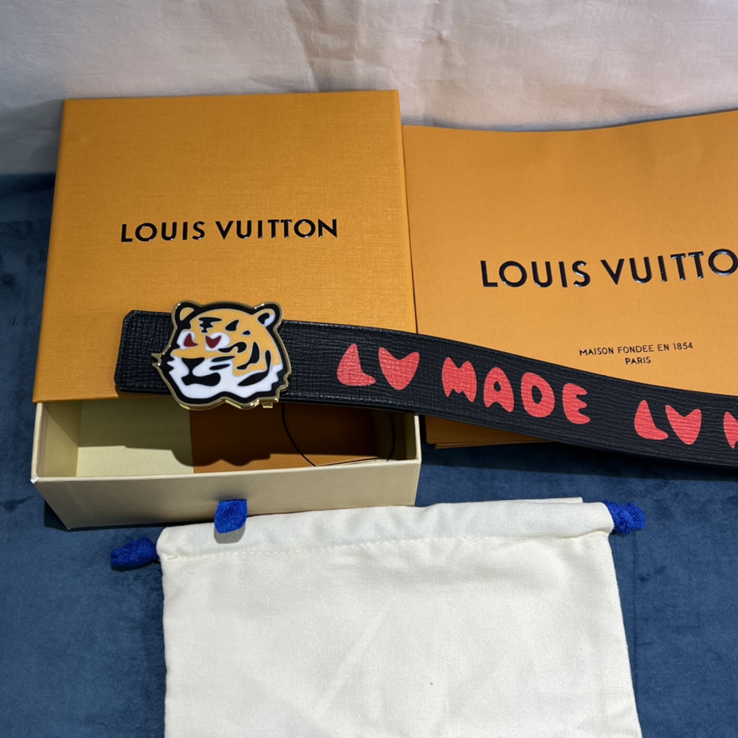 Louis Vuitton Gradient Shape 40MM Reversible Belt - EUR FASHION