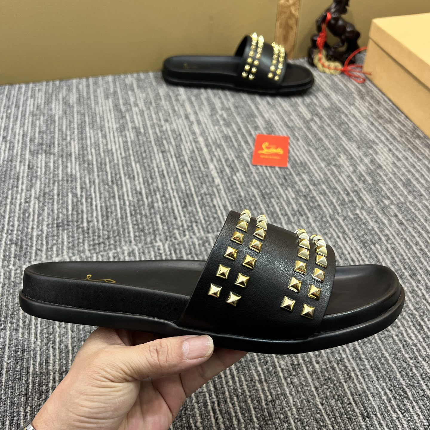 Christian Louboutin  Men Slippers Flats - EUR FASHION