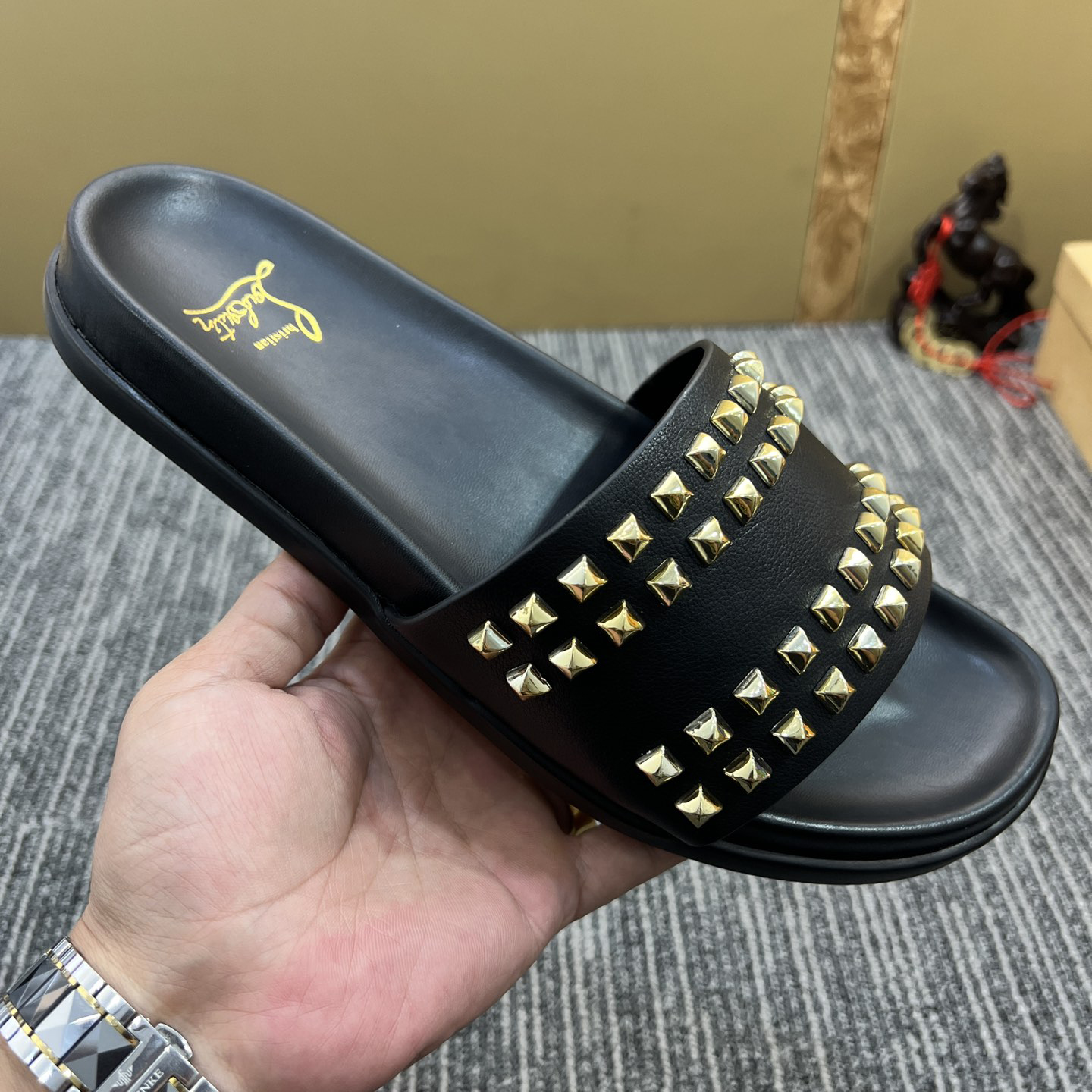 Christian Louboutin  Men Slippers Flats - EUR FASHION