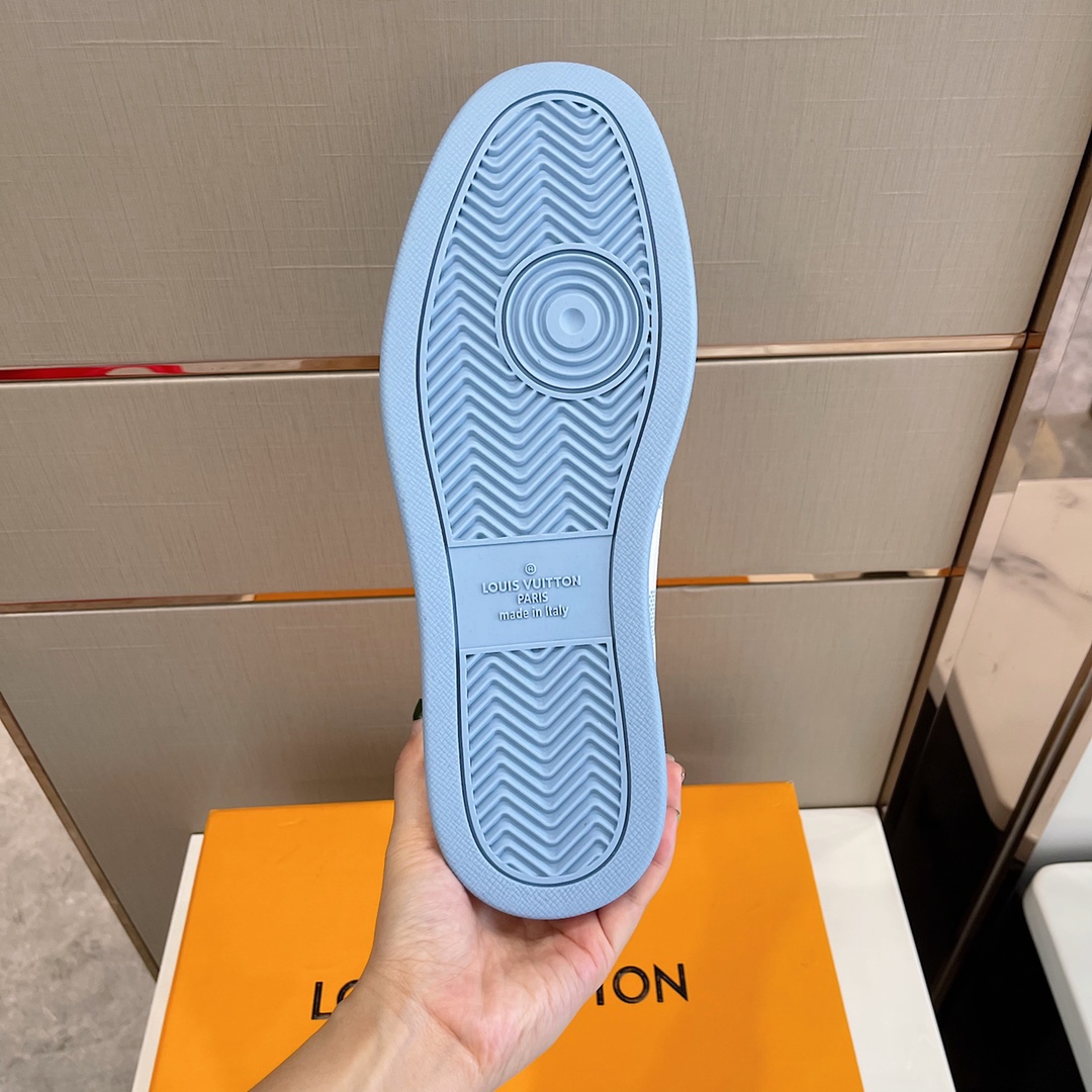 Louis Vuitton Men's Rivoli Sneaker - EUR FASHION