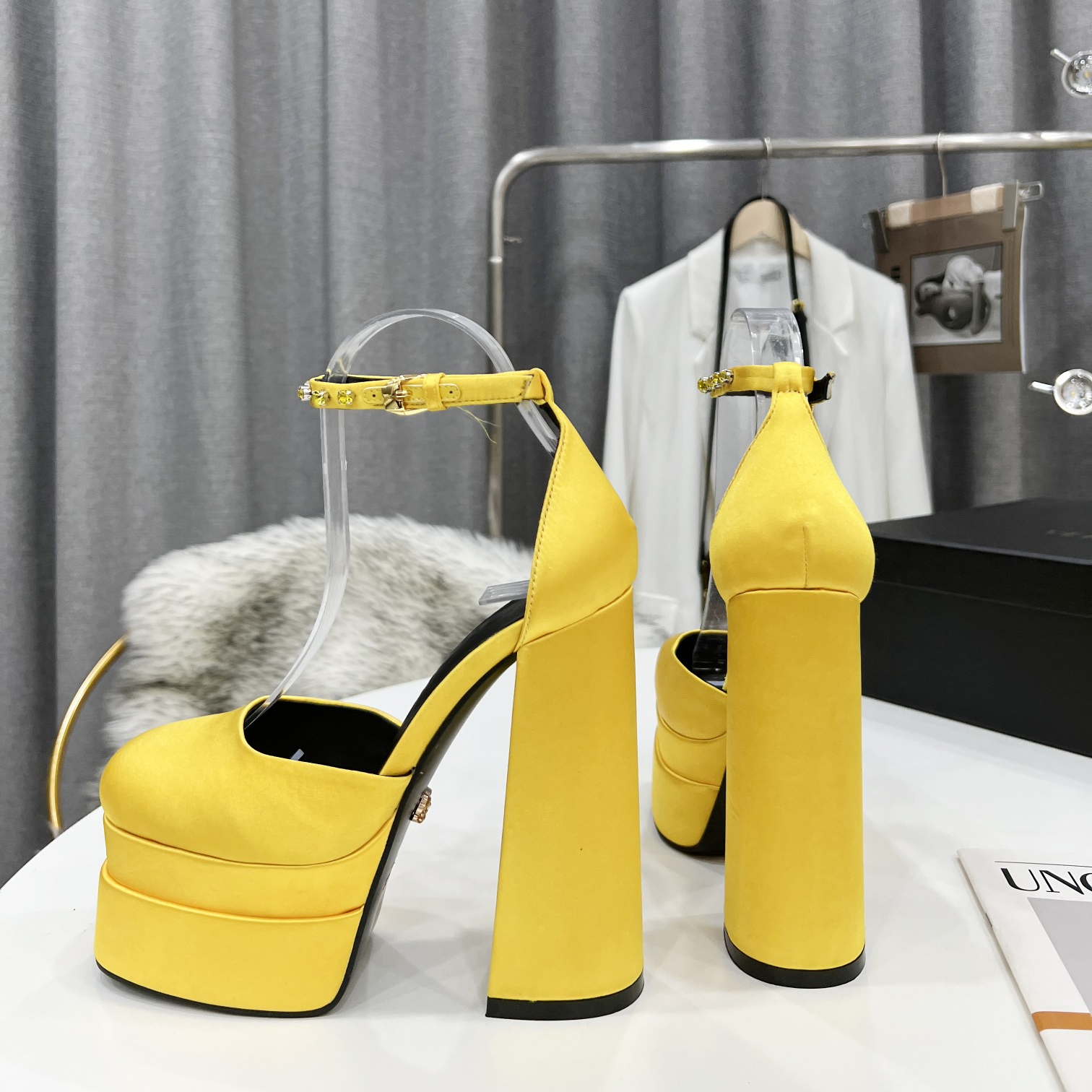 Versace High Heel Sandals - EUR FASHION
