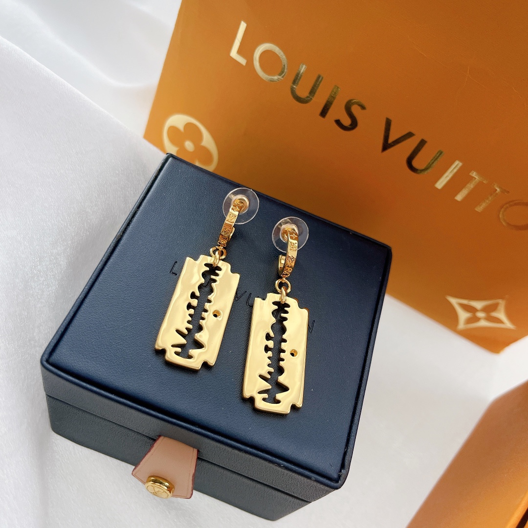 Louis Vuitton Earrings - EUR FASHION