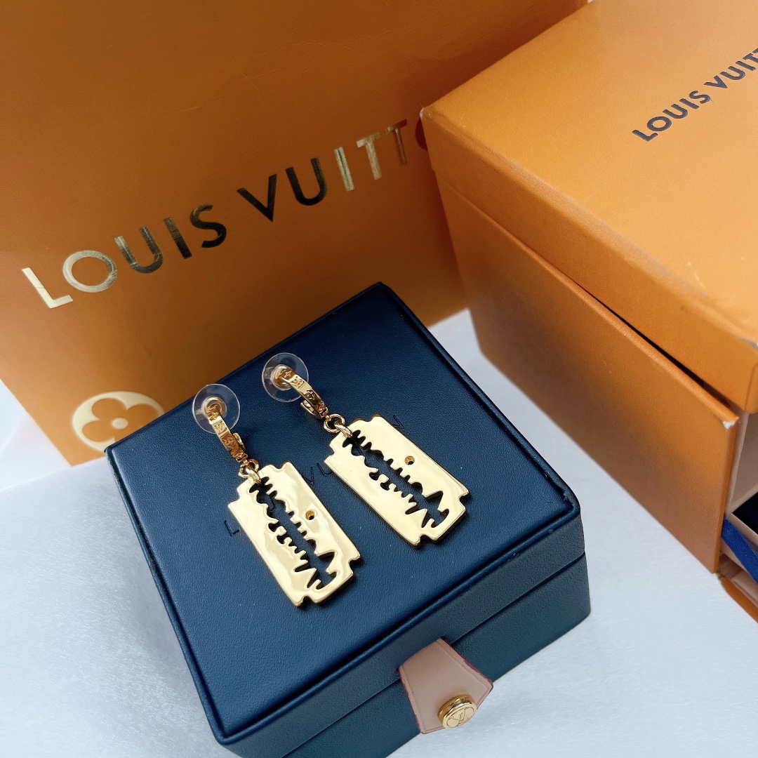 Louis Vuitton Earrings - EUR FASHION