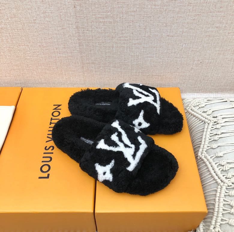 Louis Vuitton Paseo Flat Comfort Mule In Black - EUR FASHION