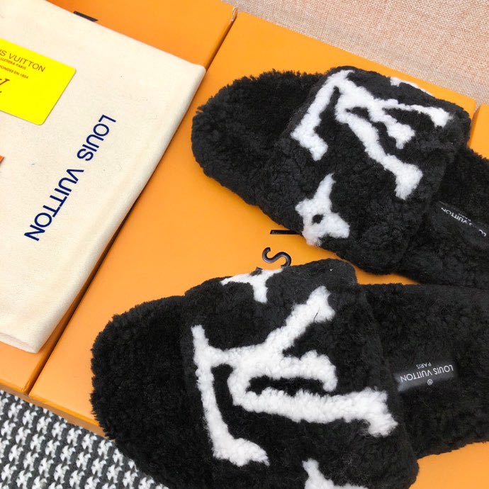 Louis Vuitton Paseo Flat Comfort Mule In Black - EUR FASHION
