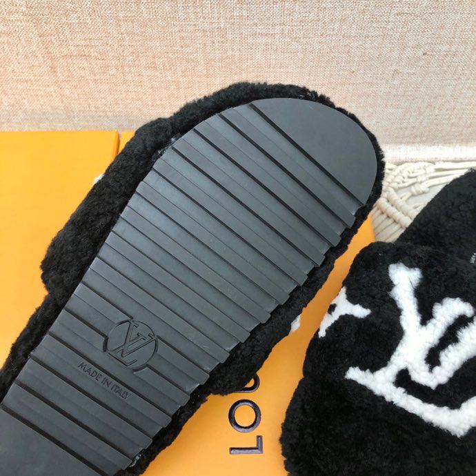 Louis Vuitton Paseo Flat Comfort Mule In Black - EUR FASHION