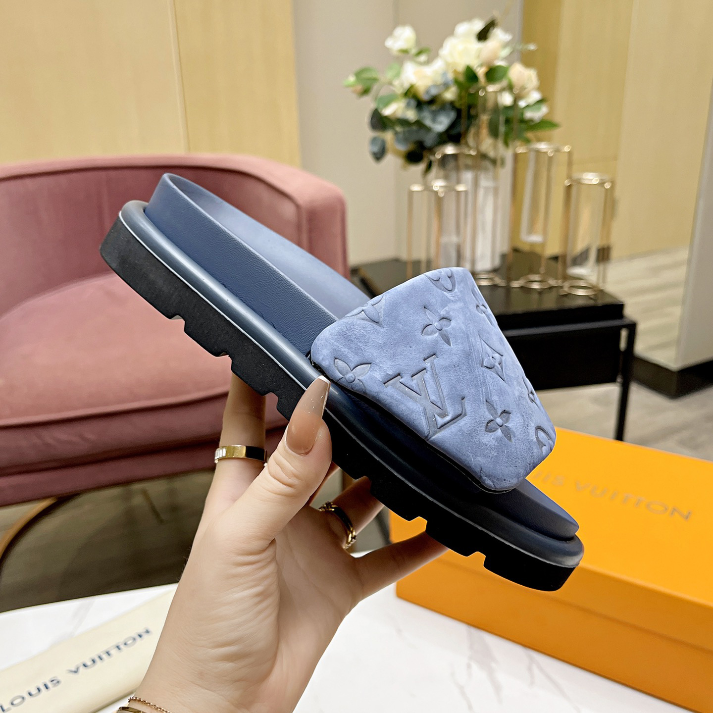 Louis Vuitton Pool Pillow Comfort Mules - EUR FASHION