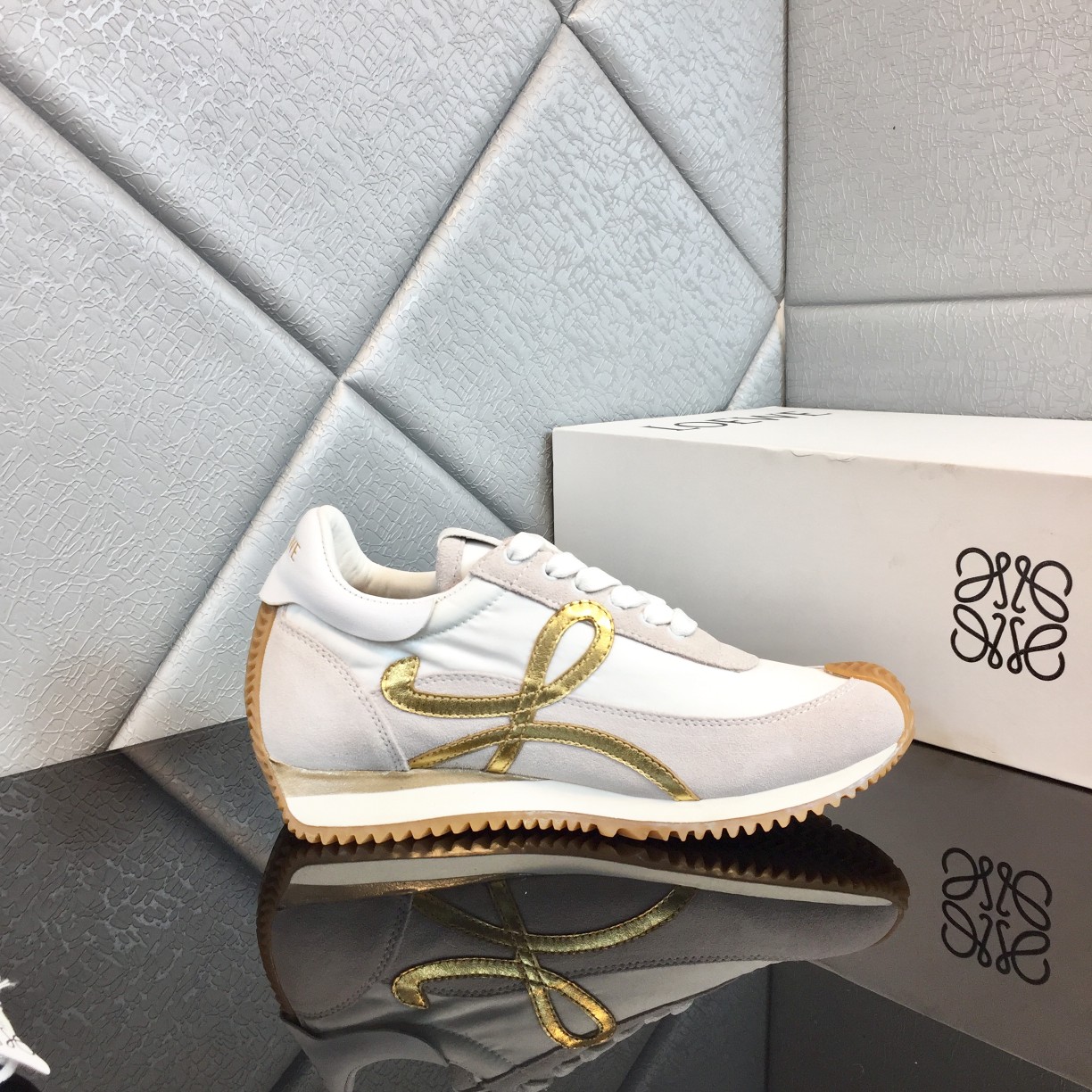 Loewe Flow Runner In Calfskin - EUR FASHION