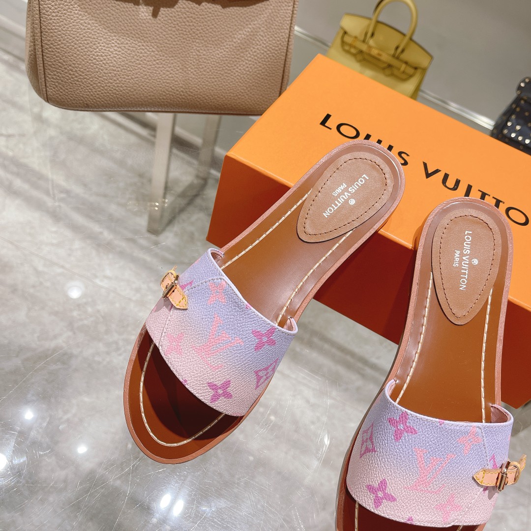 Louis Vuitton Lock It Flat Mule - EUR FASHION