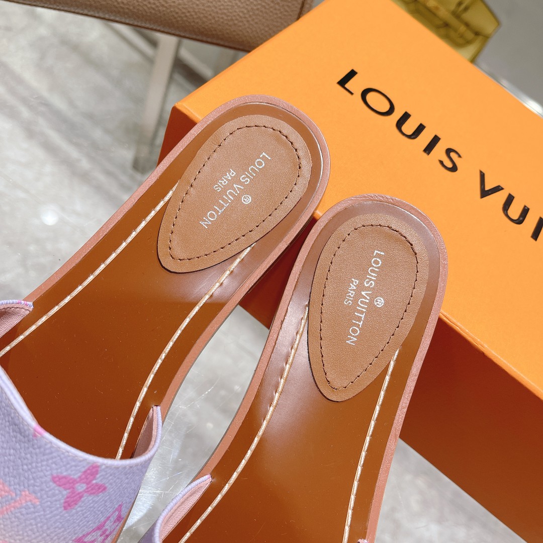 Louis Vuitton Lock It Flat Mule - EUR FASHION