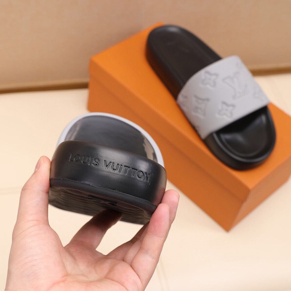 Louis Vuitton Monogram Slippers - EUR FASHION