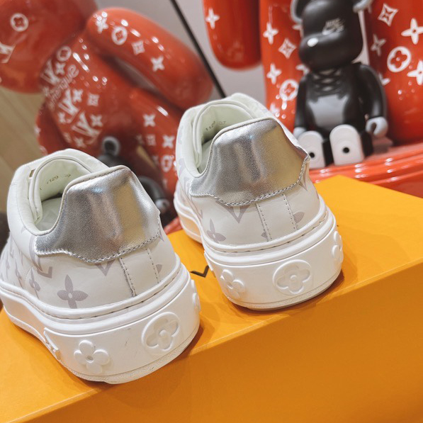 Louis Vuitton Monogram Sneaker - EUR FASHION