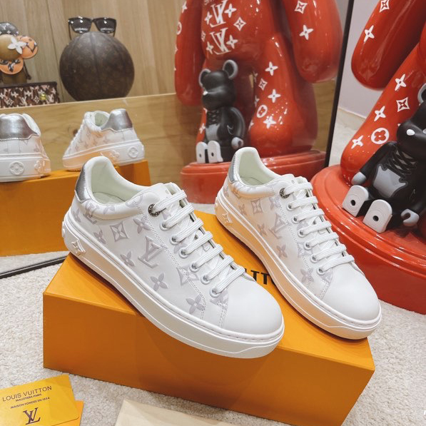Louis Vuitton Monogram Sneaker - EUR FASHION