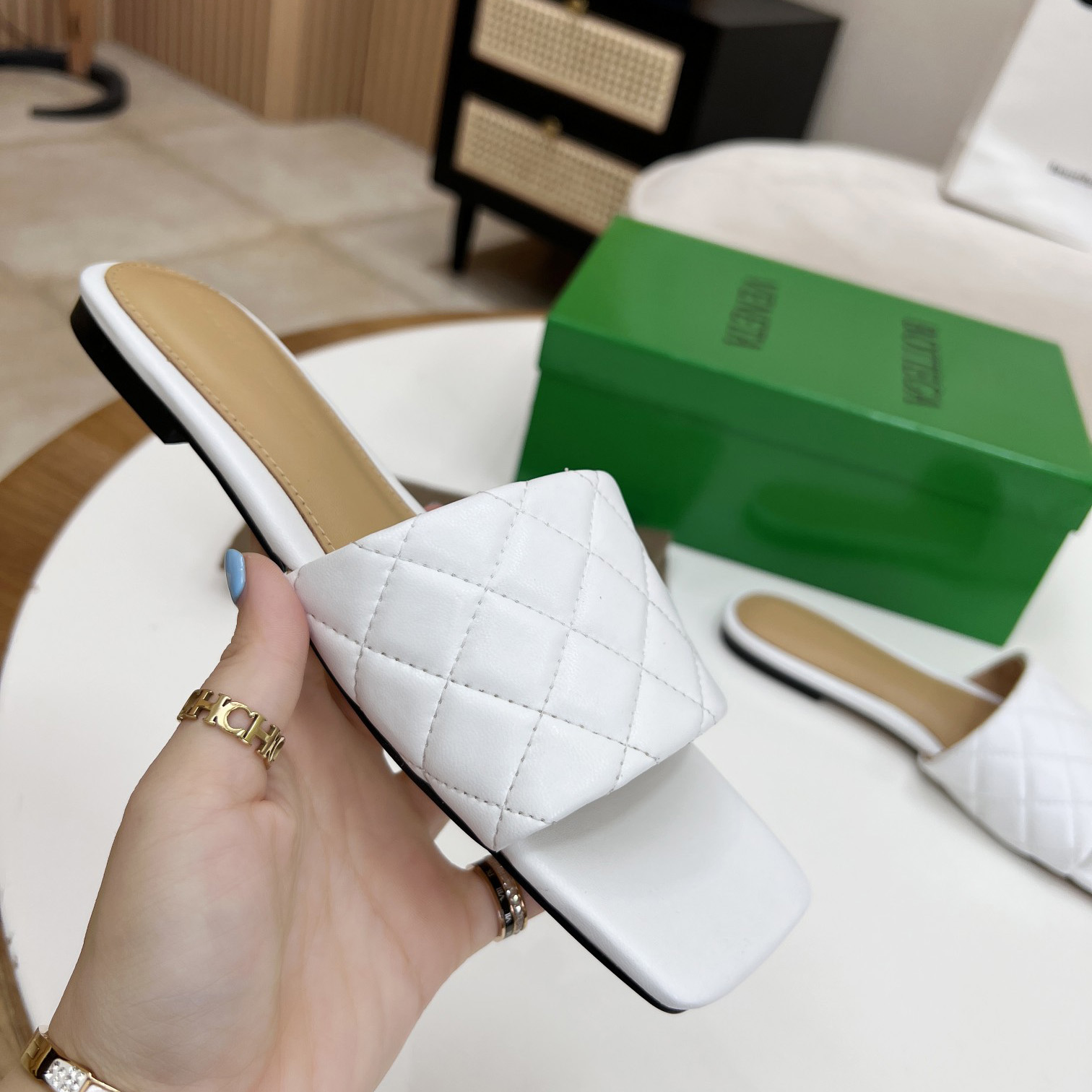 Bottega Veneta Padded Leather Sandals - EUR FASHION