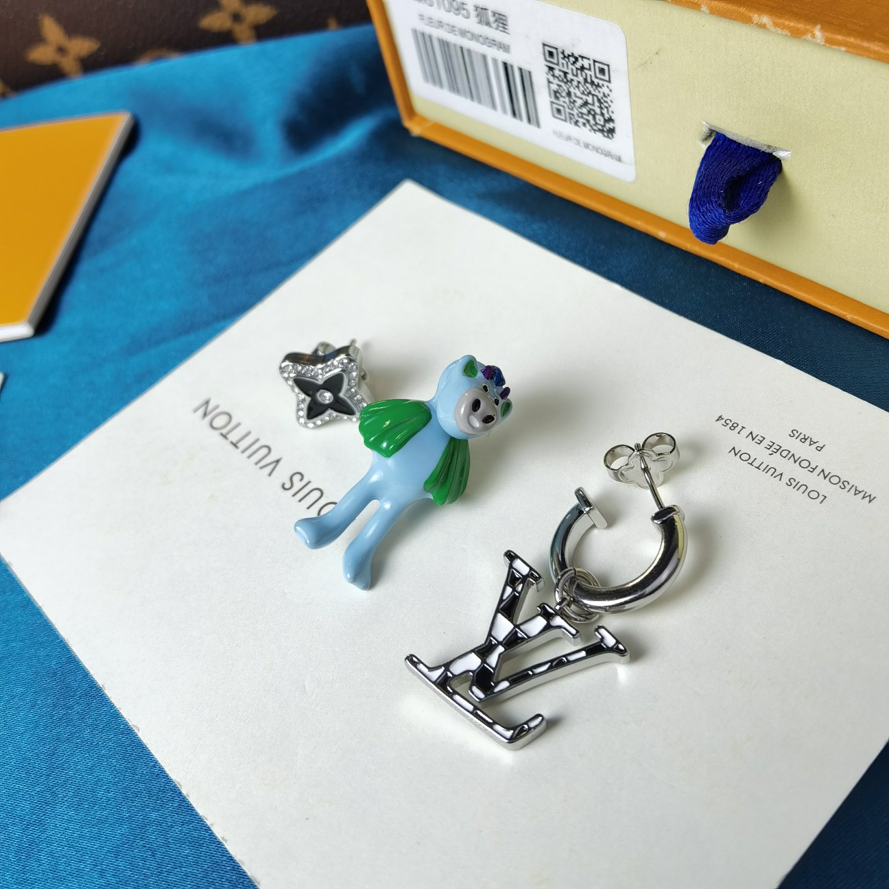 Louis Vuitton Friends Earrings - EUR FASHION