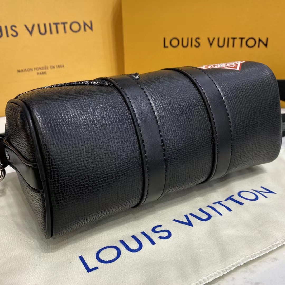 Louis Vuitton  Monogram Drip Handbag(21-12-9cm) - EUR FASHION