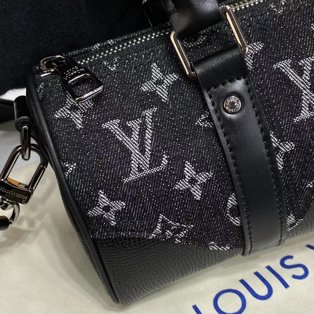 Louis Vuitton  Monogram Drip Handbag(21-12-9cm) - EUR FASHION