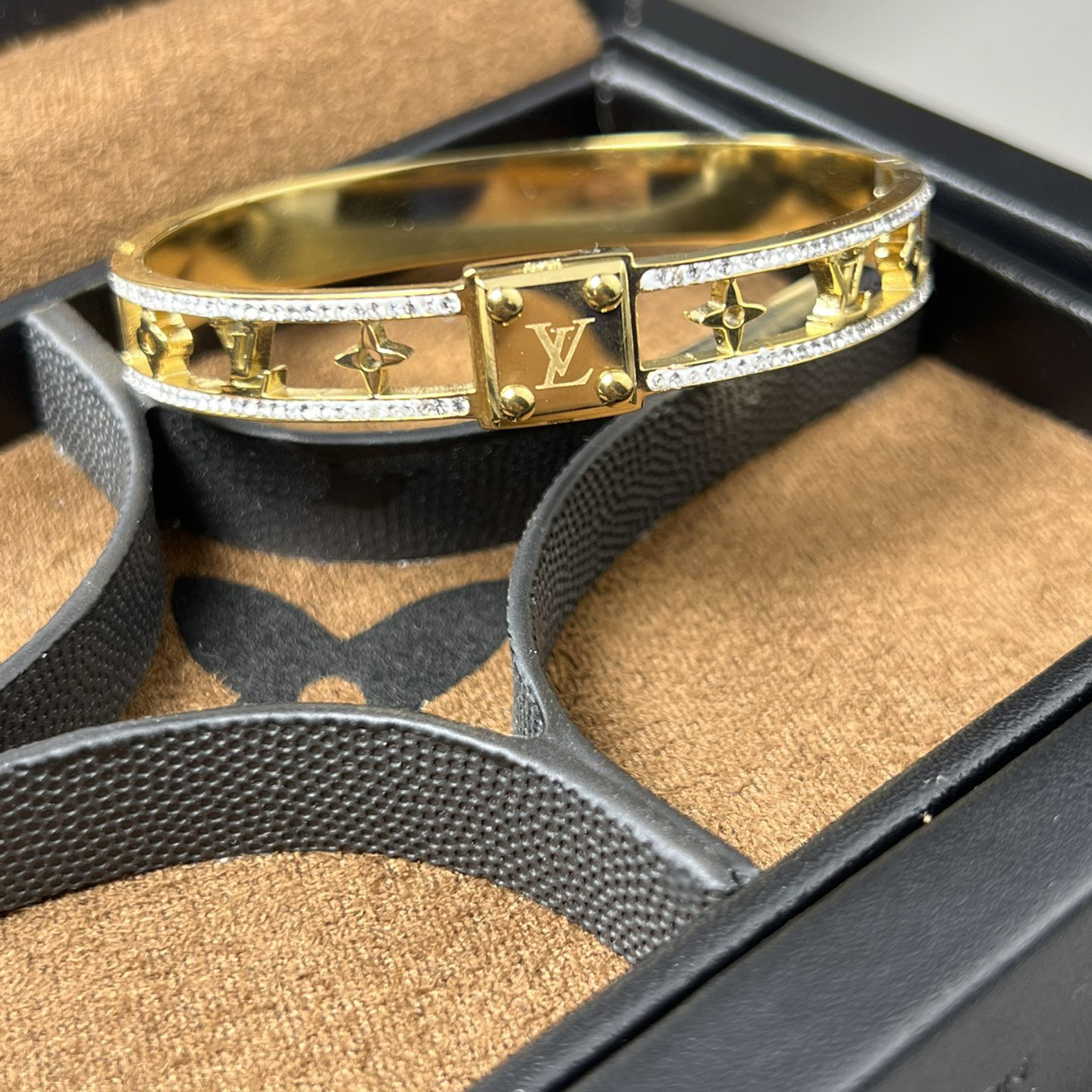 Louis Vuitton Bracelet - EUR FASHION