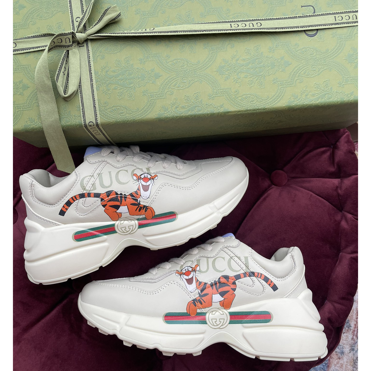 Gucci Men's Rhyton Sneaker In White - EUR FASHION